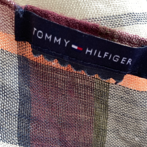 Tommy Hilfiger lightweight scarf/shawl. - Picture 6 of 6